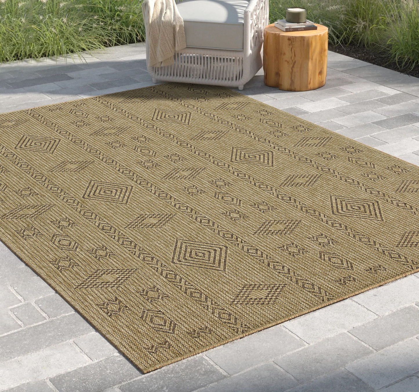 Earth - 5'3" X 7'3" Polypropylene Indoor, Outdoor Area Rug - Jute, Mocha